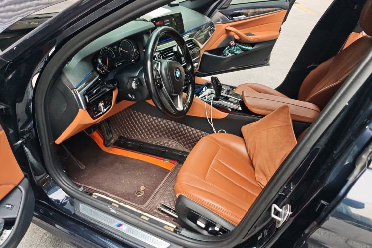 Used BMW 5 Series 2018 530Li Leading Model M Sport Package Driver Seat