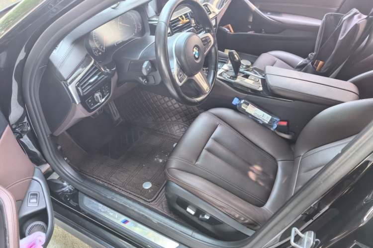 Used BMW 5 Series 2018 525Li M Sport Package Driver Seat
