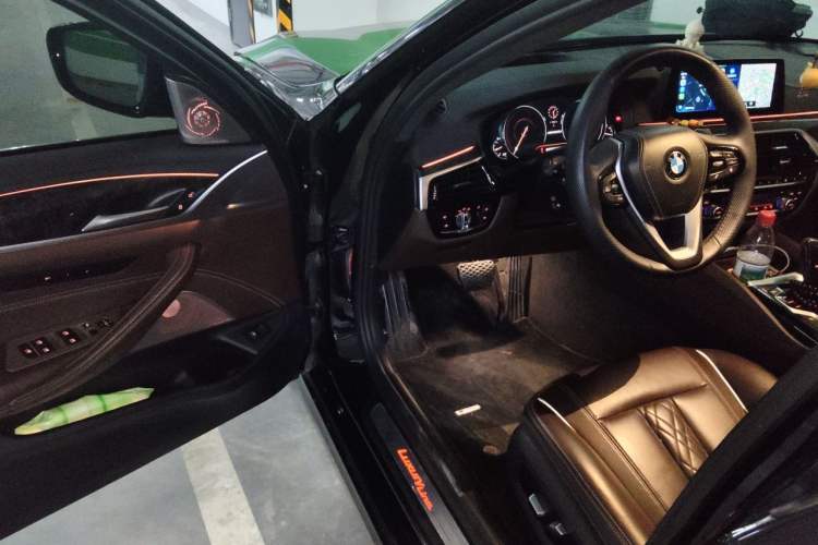 Used BMW 5 Series 2018 530Li Luxury Edition Premium Package Driver Seat