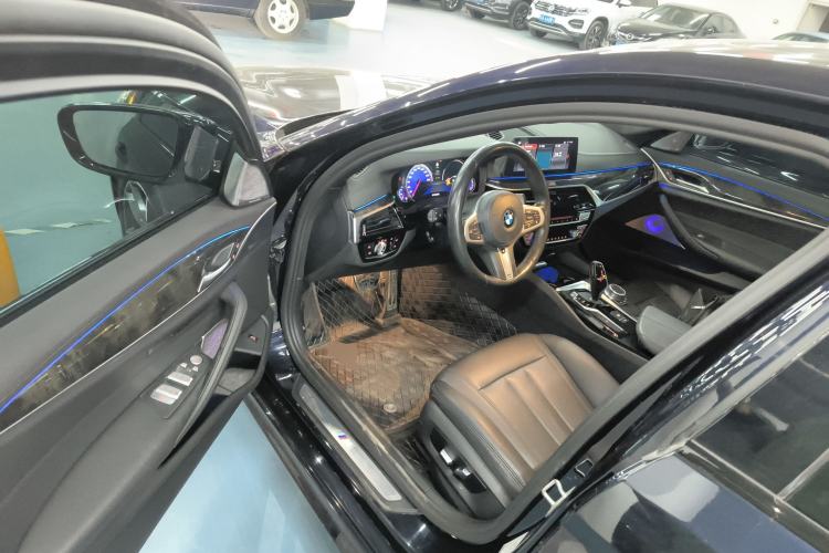 Used BMW 5 Series 2018 525Li M Sport Package Driver Seat