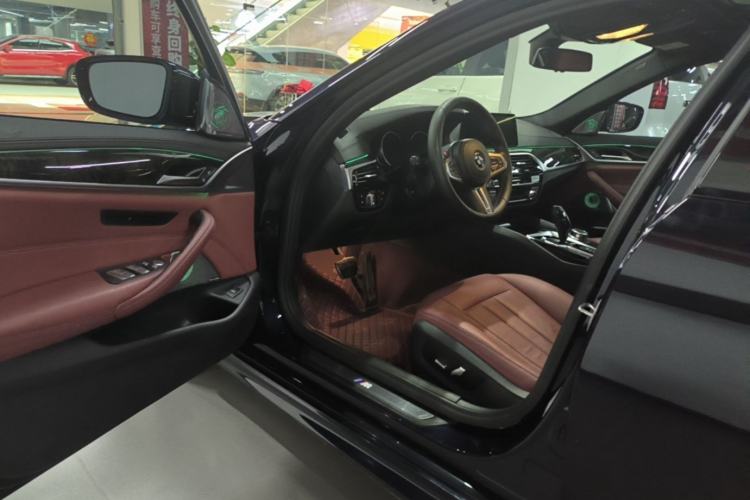 Used BMW 5 Series 2018 Restyled 530Li Leading Edition M Sport Package Driver Seat