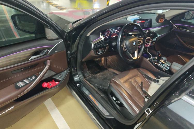Used BMW 5 Series 2018 Facelifted 530Li Luxury Edition Premium Package Driver Seat