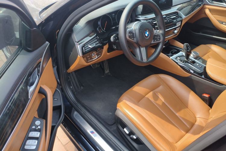 Used BMW 5 Series 2018 Restyled 530Li Leading Edition M Sport Package Driver Seat