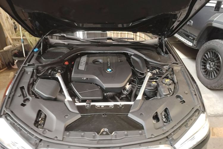 Used BMW 5 Series 2018 Restyled 530Li Leading Edition M Sport Package Engine Bay