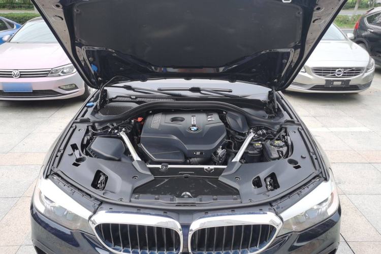 Used BMW 5 Series 2018 525i M Sport Package Engine Bay