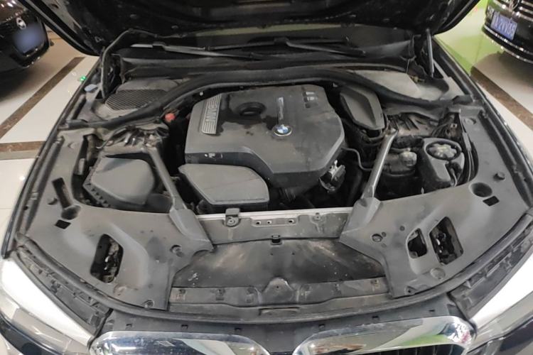 Used BMW 5 Series 2018 530Li Leading Model M Sport Package Engine Bay