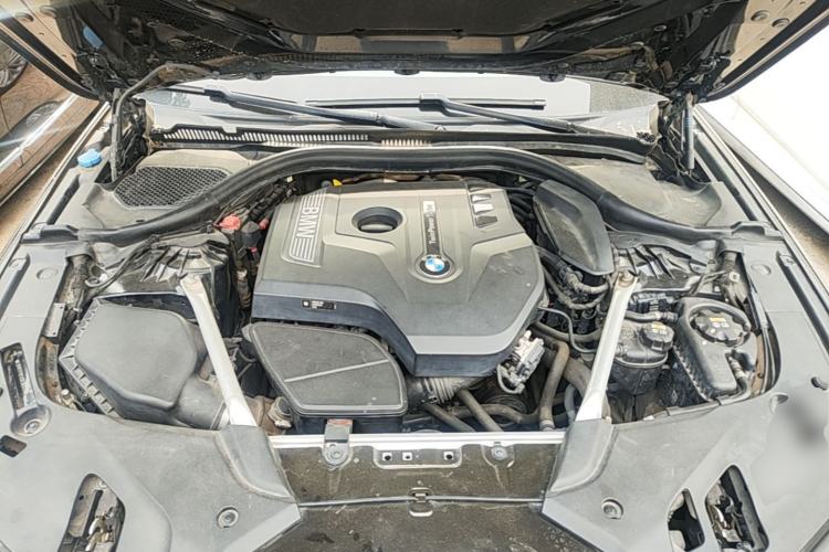 Used BMW 5 Series 2018 Facelifted 530Li xDrive Luxury Package Engine Bay
