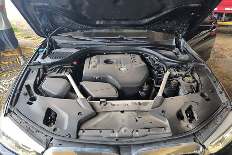 Used BMW 5 Series 2018 Restyled 530Li Leading Edition M Sport Package Engine Bay