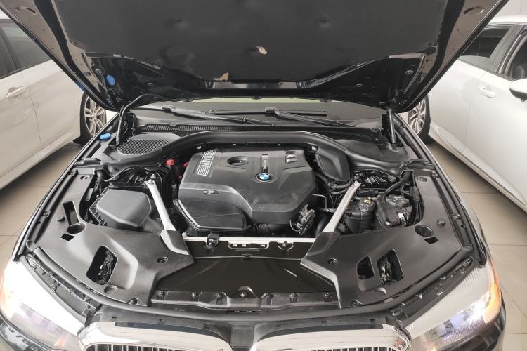 Used BMW 5 Series 2018 Revised Version 530Li Leading Edition Luxury Package Engine Bay