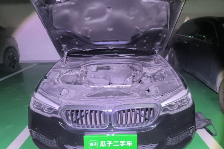 Used BMW 5 Series 2018 530Li Leading Model M Sport Package Engine Bay
