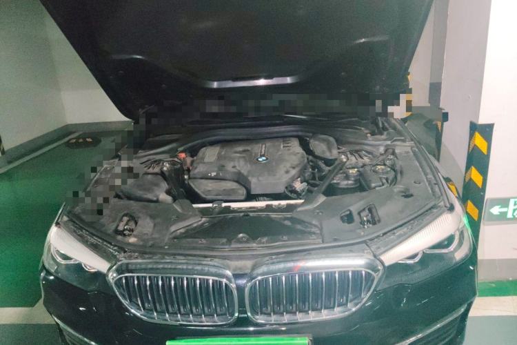 Used BMW 5 Series 2018 528Li Launch Special Edition Engine Bay