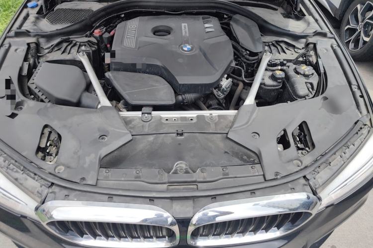Used BMW 5 Series 2018 525Li M Sport Package Engine Bay