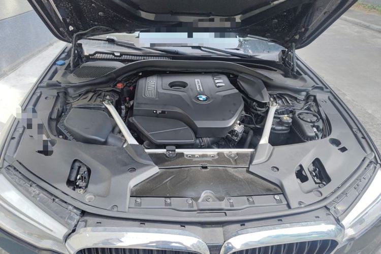 Used BMW 5 Series 2018 525Li M Sport Package Engine Bay