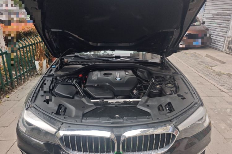 Used BMW 5 Series 2018 528Li Launch Special Edition Engine Bay