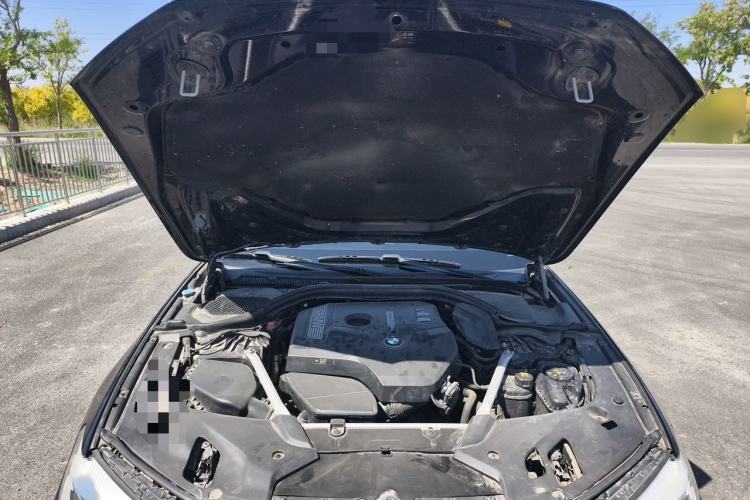 Used BMW 5 Series 2018 525i M Sport Package Engine Bay
