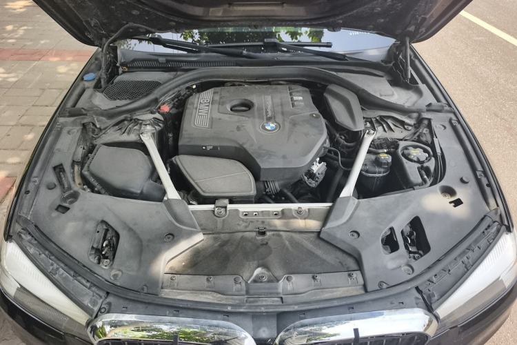 Used BMW 5 Series 2018 525Li Luxury Package Engine Bay