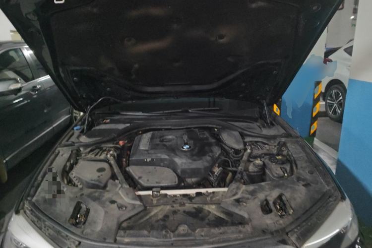 Used BMW 5 Series 2018 528Li Launch Special Edition Engine Bay