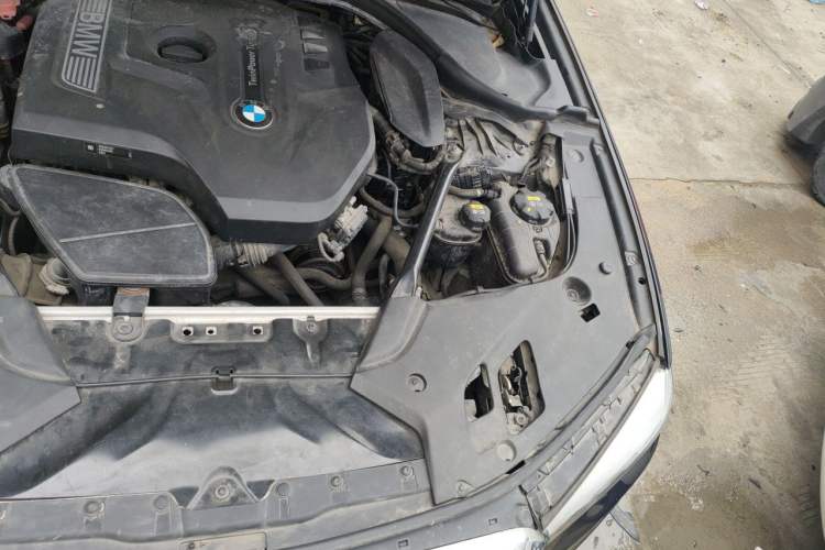 Used BMW 5 Series 2018 530Li Leading Model M Sport Package Engine Bay Left