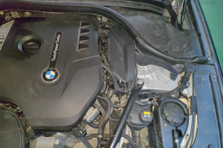 Used BMW 5 Series 2018 528Li Launch Special Edition Engine Bay Left