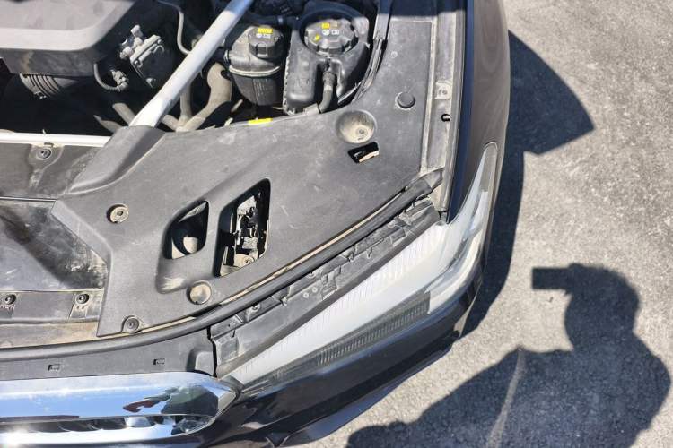 Used BMW 5 Series 2018 525i M Sport Package Engine Bay Left