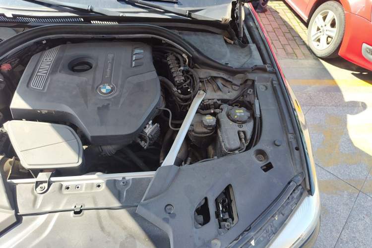 Used BMW 5 Series 2018 Restyled 530Li Leading Edition M Sport Package Engine Bay Left