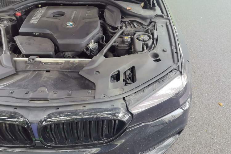 Used BMW 5 Series 2018 530Li Leading Model M Sport Package Engine Bay Left