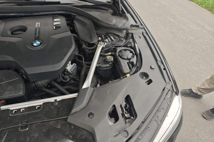 Used BMW 5 Series 2018 Restyled 530Li Leading Edition M Sport Package Engine Bay Left