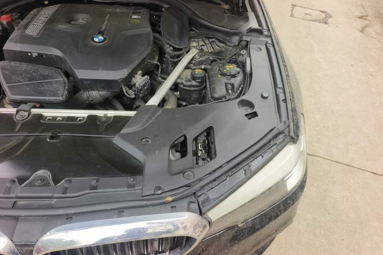 Used BMW 5 Series 2018 Facelifted 530Li xDrive M Sport Package Engine Bay Left