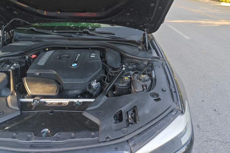 Used BMW 5 Series 2018 528Li Launch Special Edition Engine Bay Left