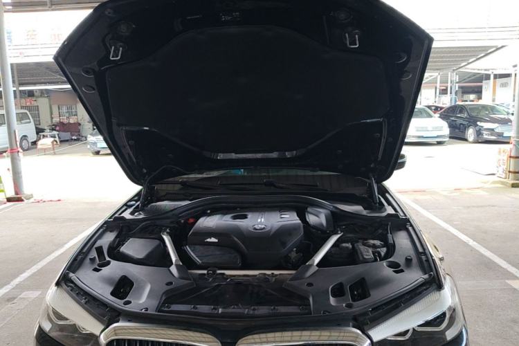 Used BMW 5 Series 2018 525Li M Sport Package Engine Bay