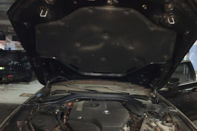 Used BMW 5 Series 2018 528Li Launch Special Edition Engine Bay
