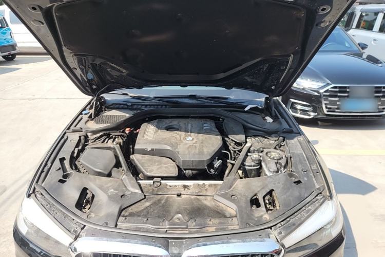 Used BMW 5 Series 2018 528Li Launch Special Edition Engine Bay