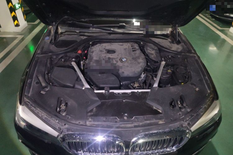Used BMW 5 Series 2018 525Li Luxury Package Engine Bay