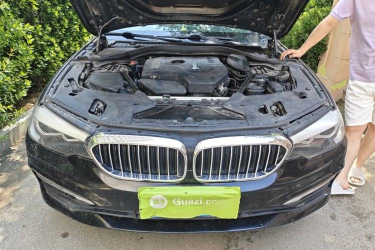 Used BMW 5 Series 2018 528Li Launch Special Edition Engine Bay