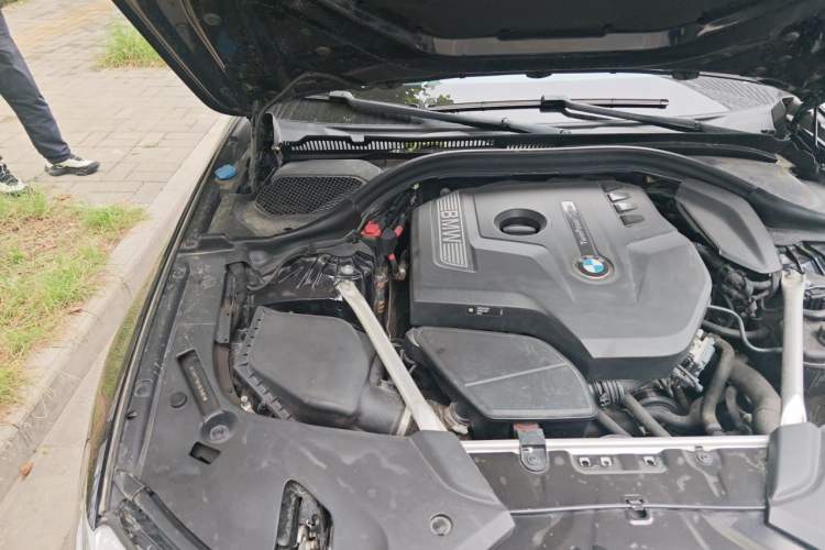 Used BMW 5 Series 2018 Facelifted 530Li xDrive M Sport Package Engine Bay Right