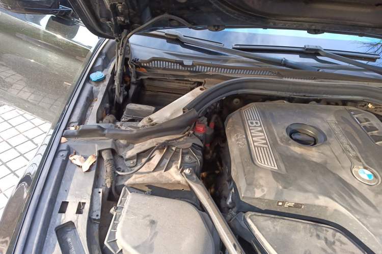 Used BMW 5 Series 2018 530Li Leading Model M Sport Package Engine Bay Right