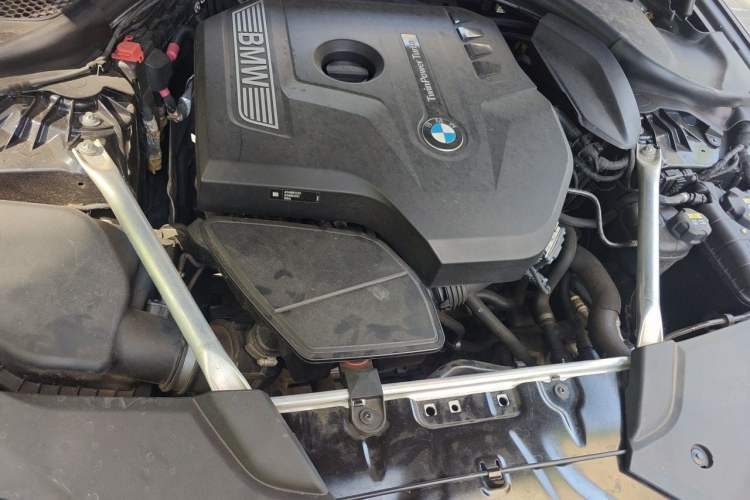 Used BMW 5 Series 2018 Restyled 530Li Leading Edition M Sport Package Engine Bay Right