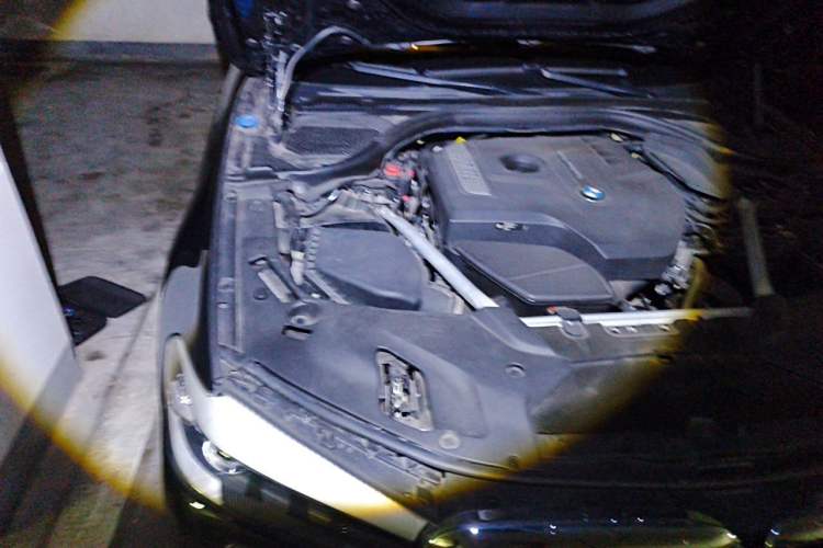 Used BMW 5 Series 2018 525Li M Sport Package Engine Bay Right