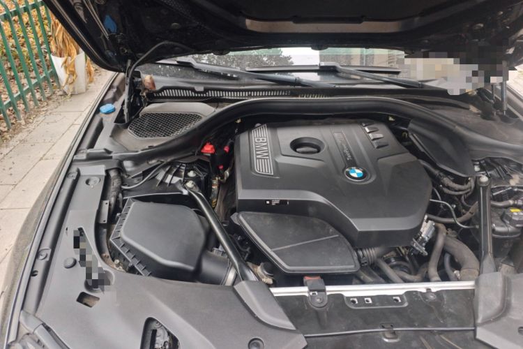 Used BMW 5 Series 2018 528Li Launch Special Edition Engine Bay Right