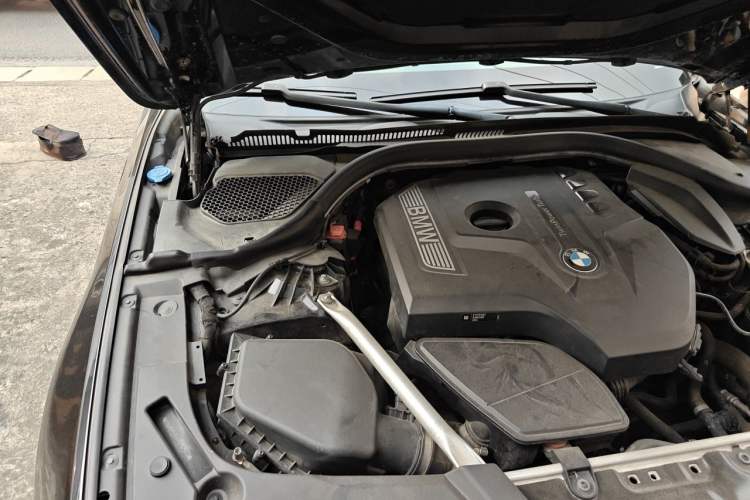 Used BMW 5 Series 2018 Revised Version 530Li Leading Edition Luxury Package Engine Bay Right