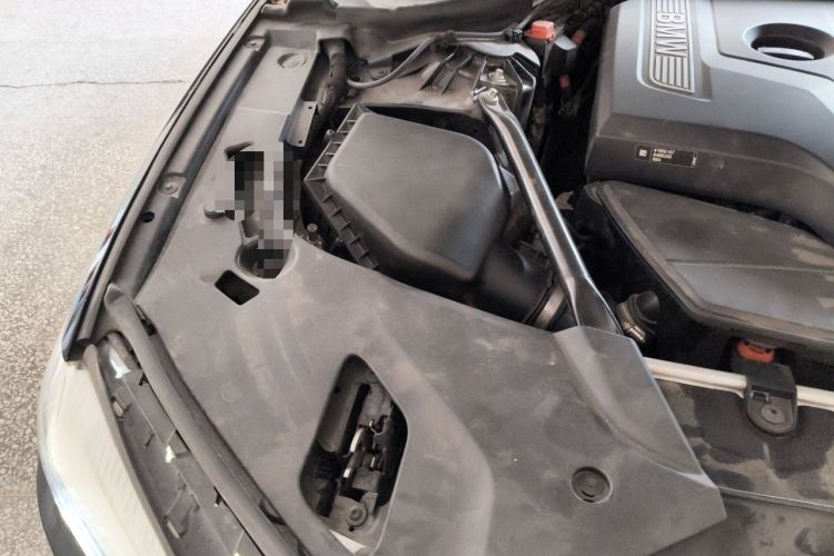 Used BMW 5 Series 2018 528Li Launch Special Edition Engine Bay Right