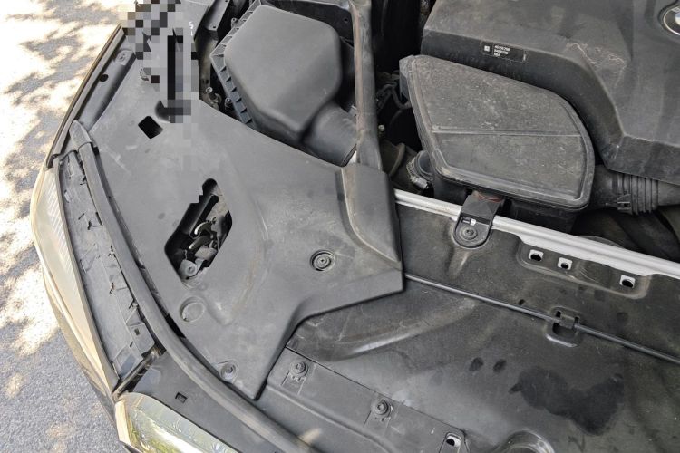 Used BMW 5 Series 2018 530Li Leading Model M Sport Package Engine Bay Right