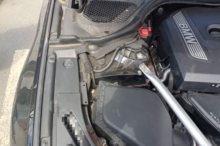 Used BMW 5 Series 2018 525Li M Sport Package Engine Bay Right