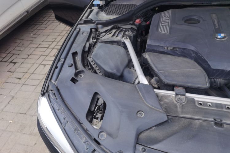 Used BMW 5 Series 2018 525Li Luxury Package Engine Bay Right