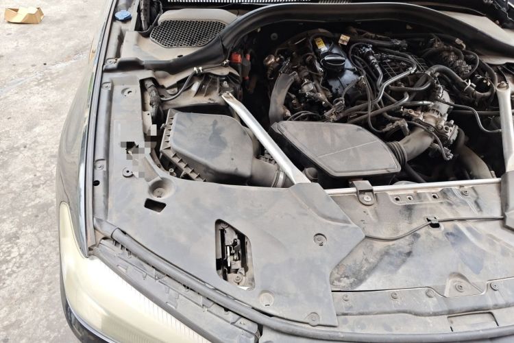 Used BMW 5 Series 2018 525Li M Sport Package Engine Bay Right