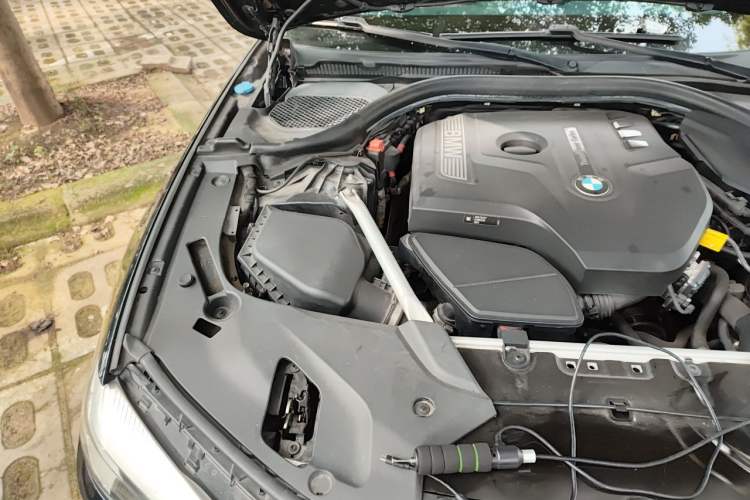 Used BMW 5 Series 2018 530Li Leading Model M Sport Package Engine Bay Right