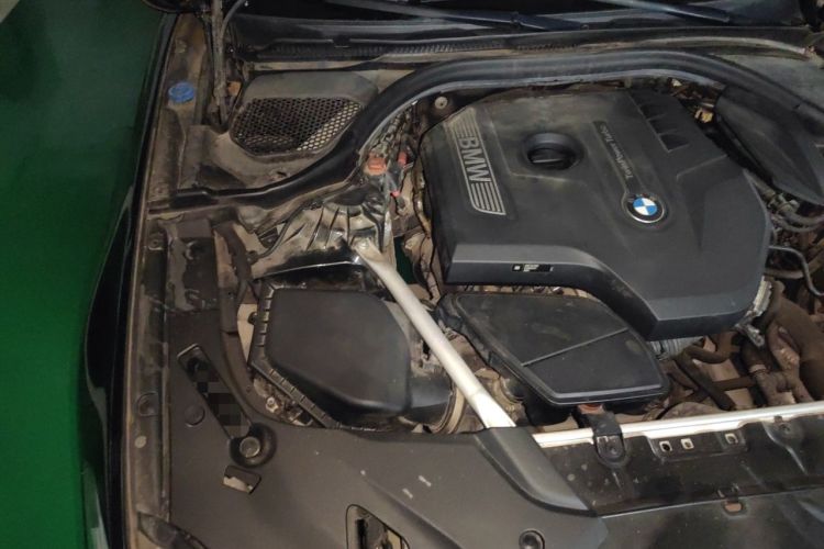 Used BMW 5 Series 2018 525Li Luxury Package Engine Bay Right