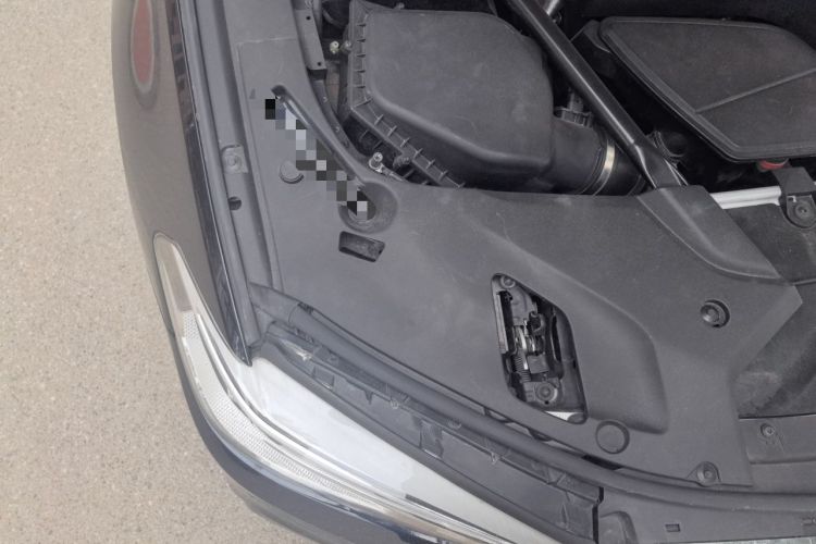 Used BMW 5 Series 2018 530Li Luxury Edition M Sport Package Engine Bay Right