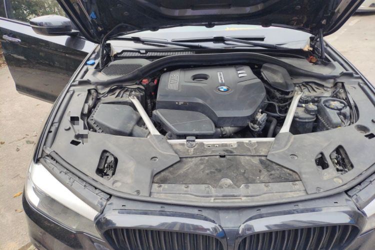 Used BMW 5 Series 2018 Restyled 530Li Leading Edition M Sport Package Engine Bay Right