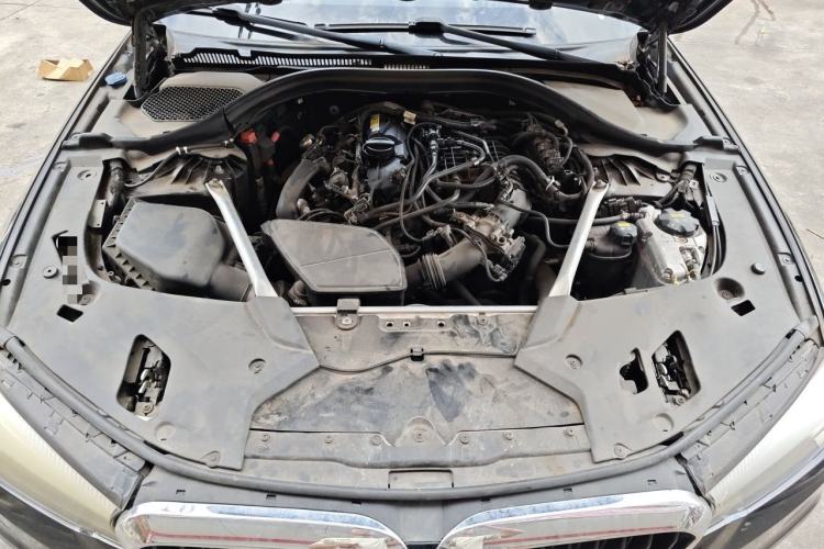 Used BMW 5 Series 2018 525Li M Sport Package Engine Bay